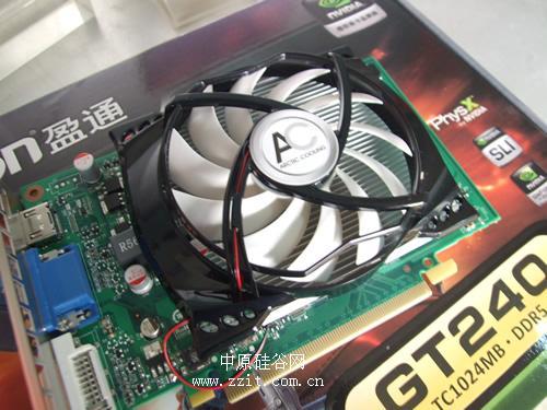 AC风扇GDDR5显存 盈通GT240豪华版699