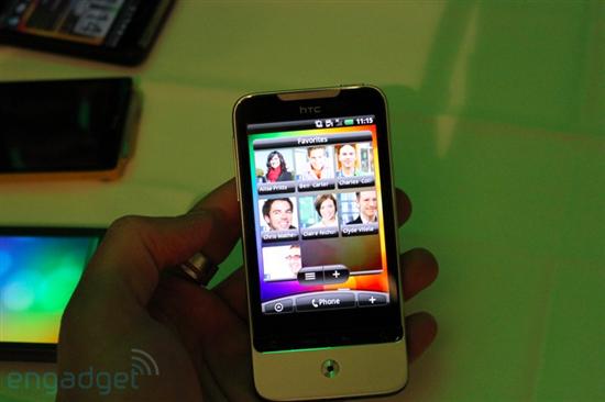 HTC发布Desire、Legend、HD mini三款新机 试玩图赏