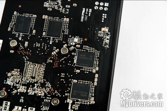 诡异板型铜芯散热 华硕另类HD5770显卡测试