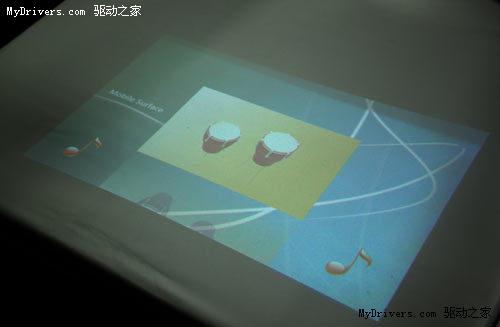 微软将展示三维触摸投影装置Mobile Surface