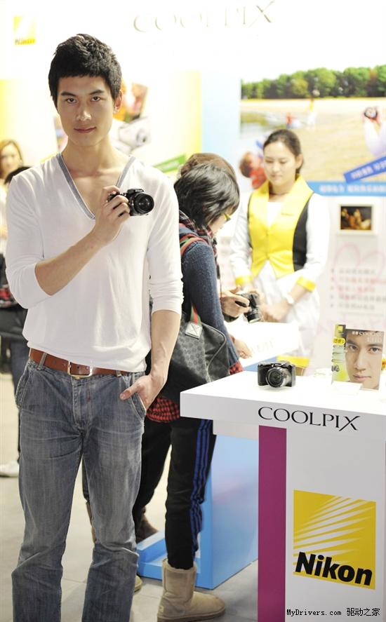 尼康COOLPIX品牌标语携2010春季新品精彩亮相