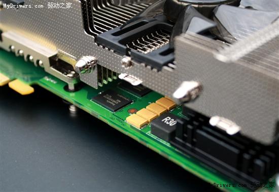 买虎牌GTX275 送GT220物理卡