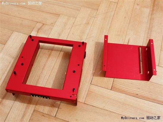 体验DIY乐趣:联力红色小蜘蛛机箱组装记