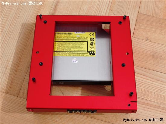 体验DIY乐趣：联力红色小蜘蛛机箱组装记