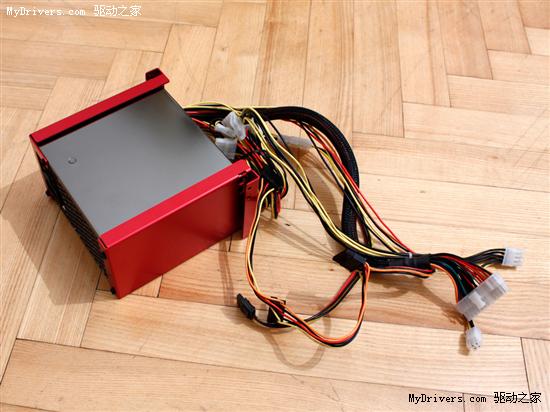 体验DIY乐趣:联力红色小蜘蛛机箱组装记