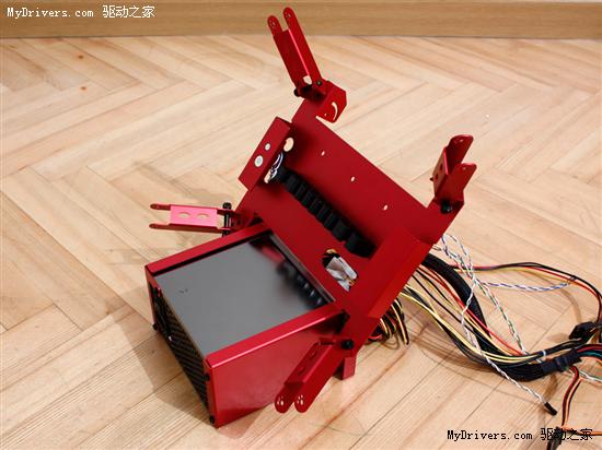 体验DIY乐趣:联力红色小蜘蛛机箱组装记