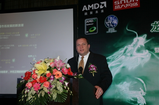 全球首发12核 AMD皓龙6000系列平台登陆中国