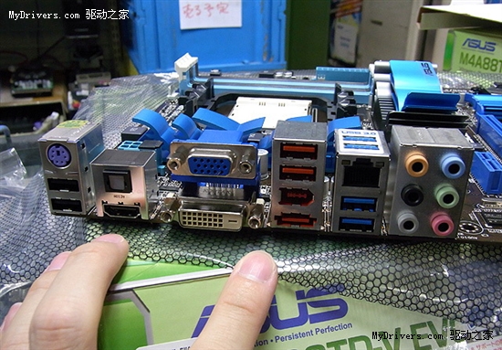 14款890FX/880G/870主板集体零售上市