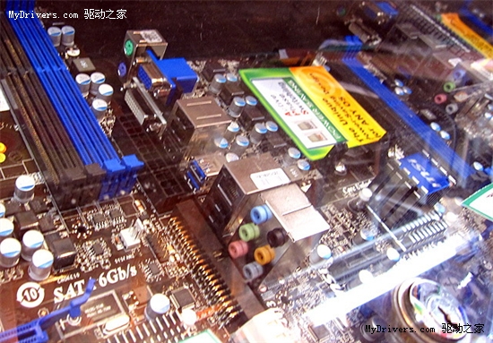 14款890FX/880G/870主板集体零售上市