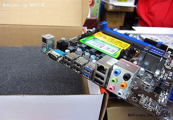 14款890FX/880G/870主板集体零售上市