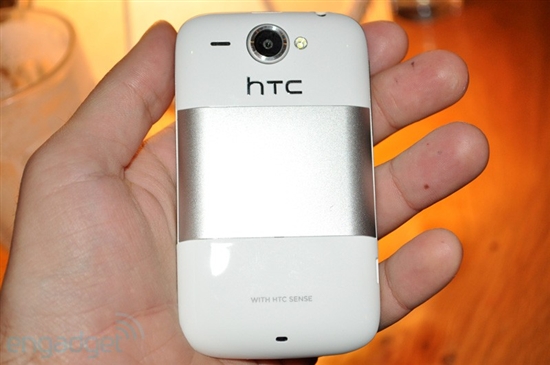 HTC发布Android 2.1新机Wildfire 高清试玩图赏
