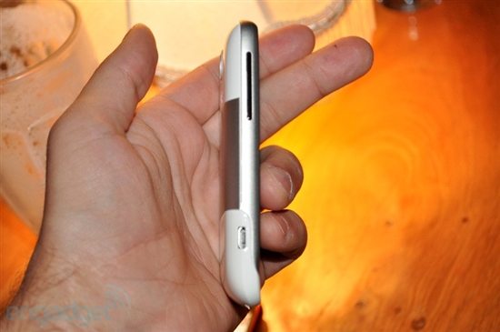 HTC发布Android 2.1新机Wildfire 高清试玩图赏