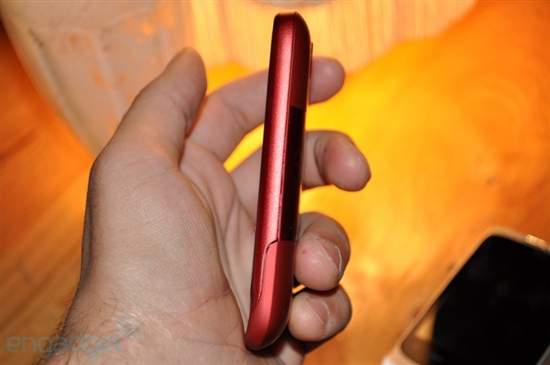 HTC发布Android 2.1新机Wildfire 高清试玩图赏