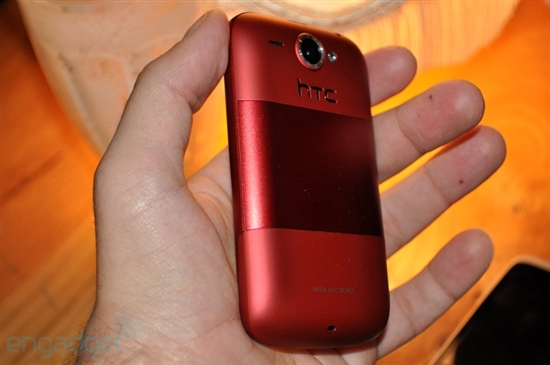 HTC发布Android 2.1新机Wildfire 高清试玩图赏