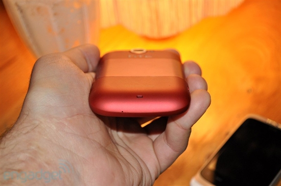 HTC发布Android 2.1新机Wildfire 高清试玩图赏
