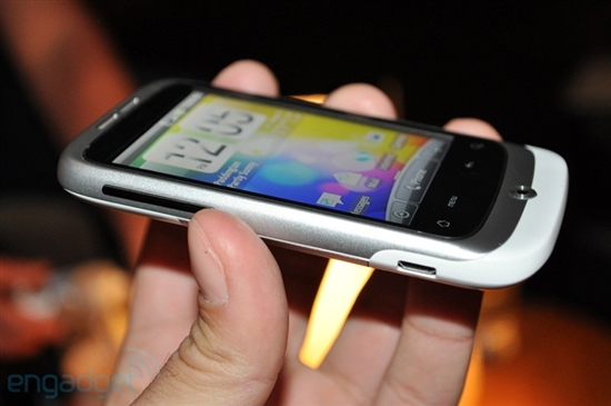 HTC发布Android 2.1新机Wildfire 高清试玩图赏