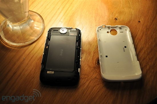 HTC发布Android 2.1新机Wildfire 高清试玩图赏