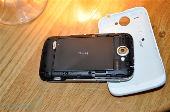 HTC发布Android 2.1新机Wildfire 高清试玩图赏