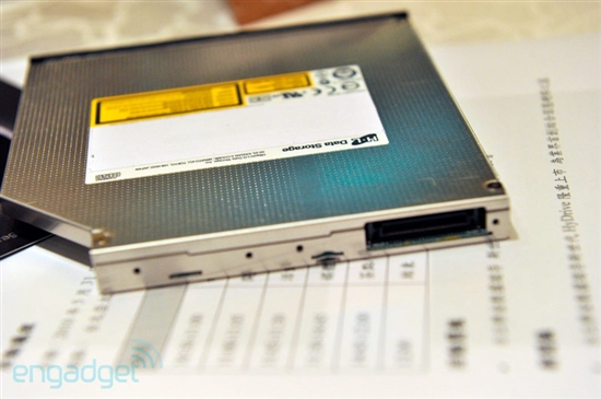 日立LG HyDrive混合光驱正式发布