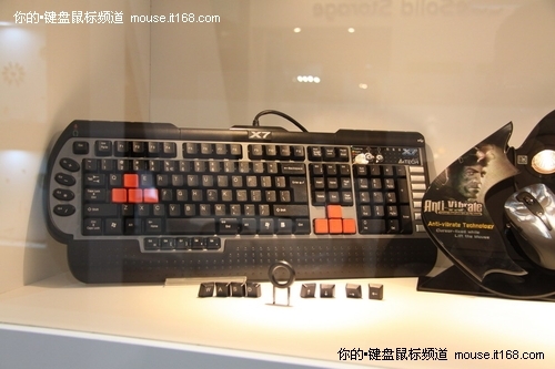 新品齐上阵 Computex 2010双飞燕展台