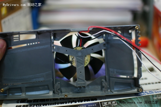 夏天不烧米 网友改装GTX470满载仅52度