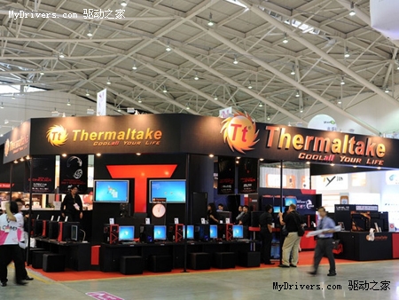 电竞总动员 Tt eSPORTS风靡Computex 2010