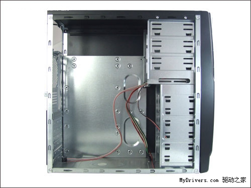 酷黑双雄：声威DIY机箱1010系面市暑期档