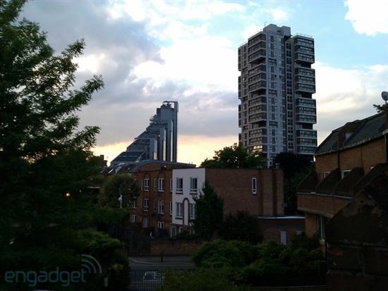 Android高性价比入门新机 HTC Wildfire全面试玩