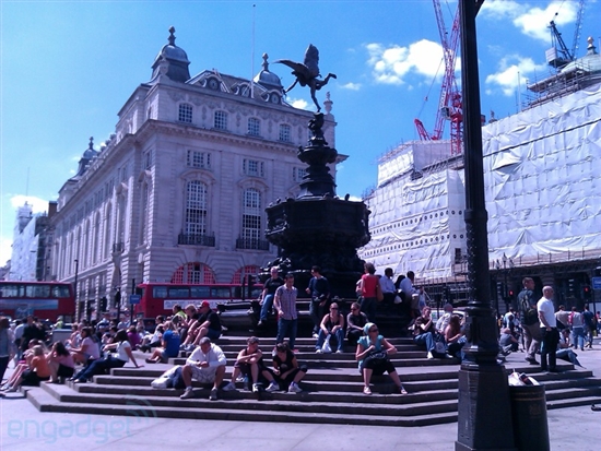 Android高性价比入门新机 HTC Wildfire全面试玩