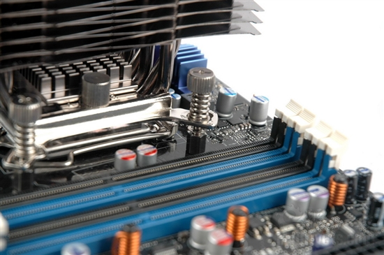 夏日风暴 九州风神GAMER STORM散热器评测