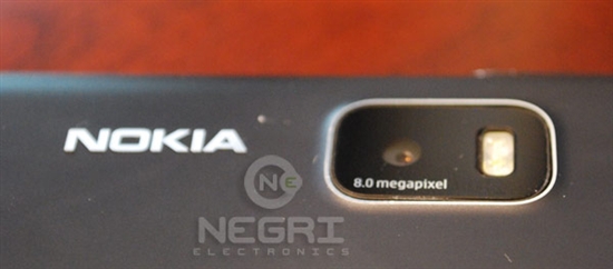 诺基亚C7、N9真机视频大图曝光