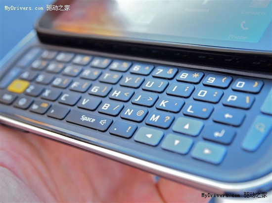 Android强机再创新 三星Epic 4G试玩