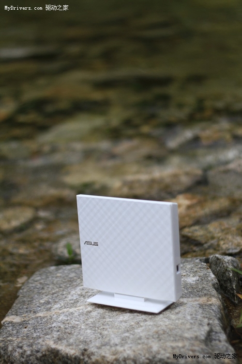 我就爱这种格调！华硕超薄王SDRW-08D2S-U时尚图赏