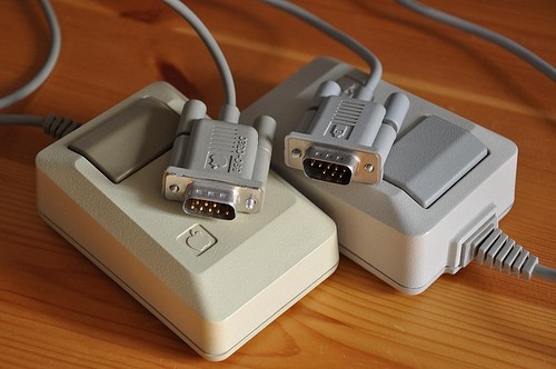 苹果鼠标26年进化：从机械到多点触控