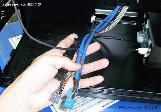 前置USB 3.0：华擎迷你机Core 100HT上市