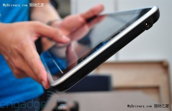 微星Atom/Win7平板机WindPad 100官方照片曝光