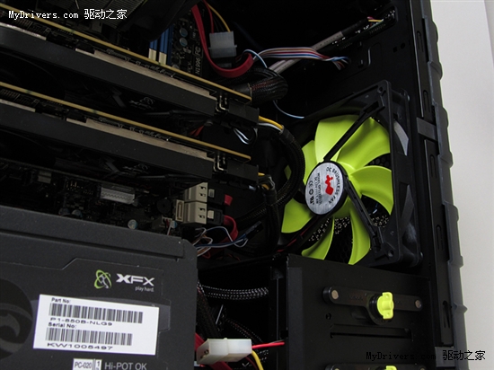 讯景单插槽HD 5770单/双卡温度、性能实测