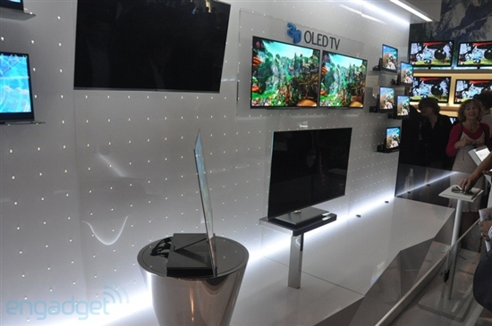 LG 3D盛宴：180寸等离子屏+31寸OLED电视