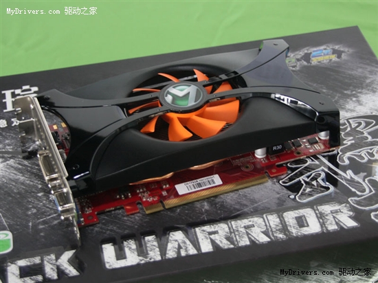 核心直接默认800MHz 超强GTX460黑武士仅1399元