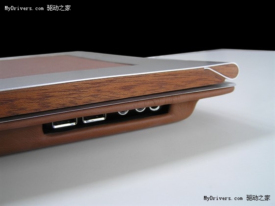 设计师打造奢华定制笔记本