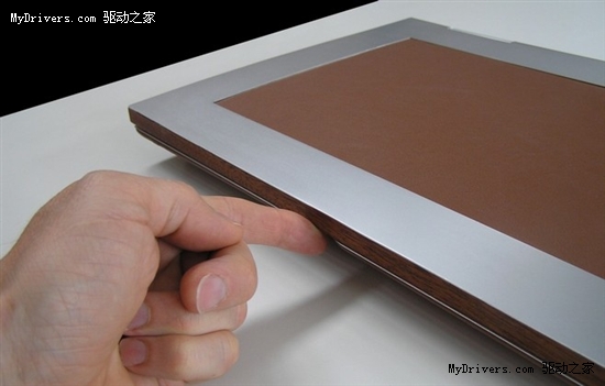 设计师打造奢华定制笔记本