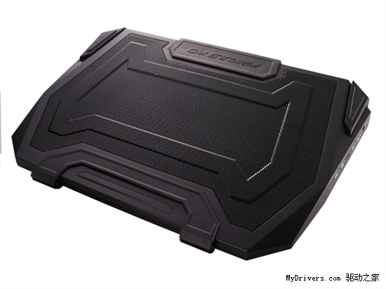 支持USB 3.0 酷冷推游戏笔记本专用散热垫