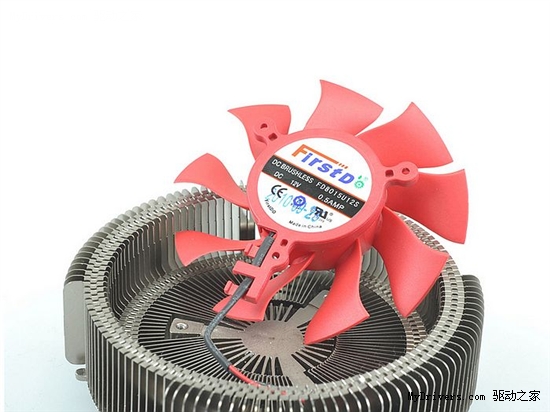 堪比水冷  讯景HD6850真空腔均热板解析