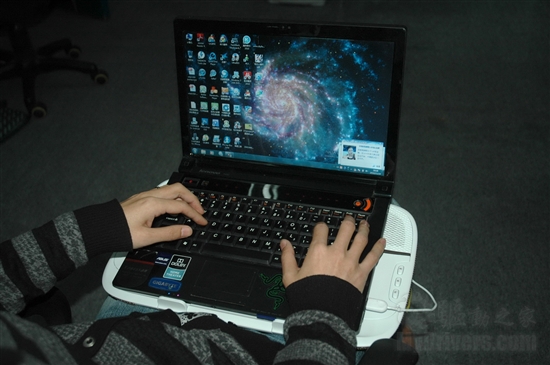 保护好您的宝贝 罗技N550笔记本托架评测