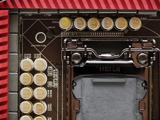 华擎奢华Fatal1ty P67主板细节开箱赏