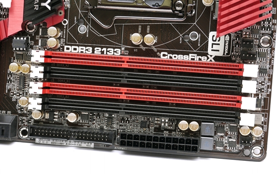 华擎奢华Fatal1ty P67主板细节开箱赏