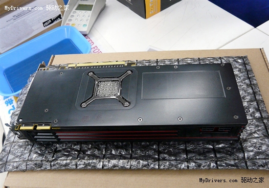 三大厂商Radeon HD 6970/6950率先开卖
