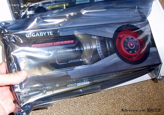 三大厂商Radeon HD 6970/6950率先开卖