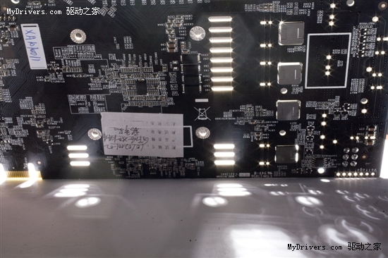 PCB也会呼吸！揭秘iGame镂空PCB技术