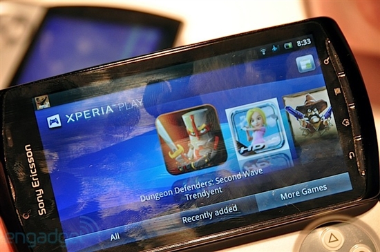 Xperia Play游戏手机打头阵 索爱新机图赏